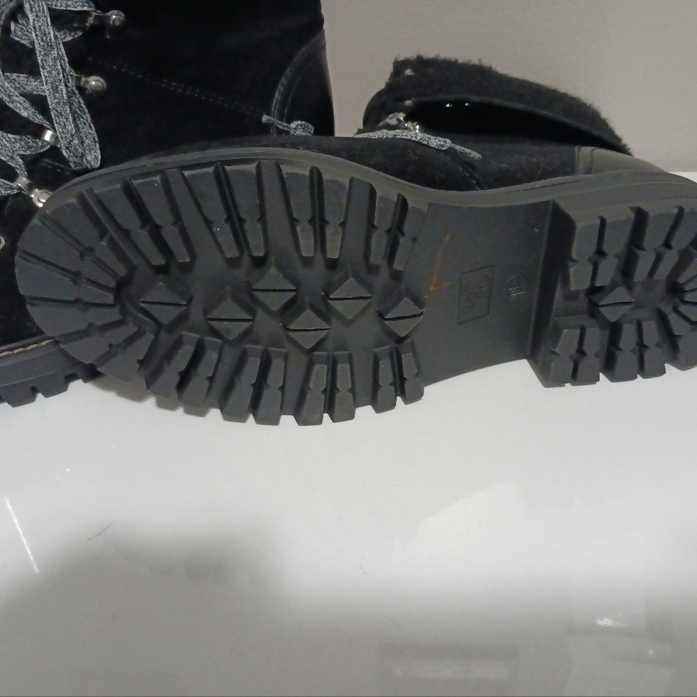 Women's Time And True Lug Boot , With Memory Foam… - image 7